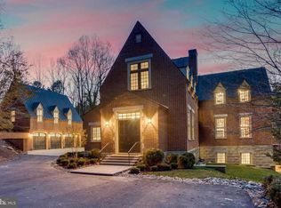 1022 Towlston Rd, Mclean, VA 22102