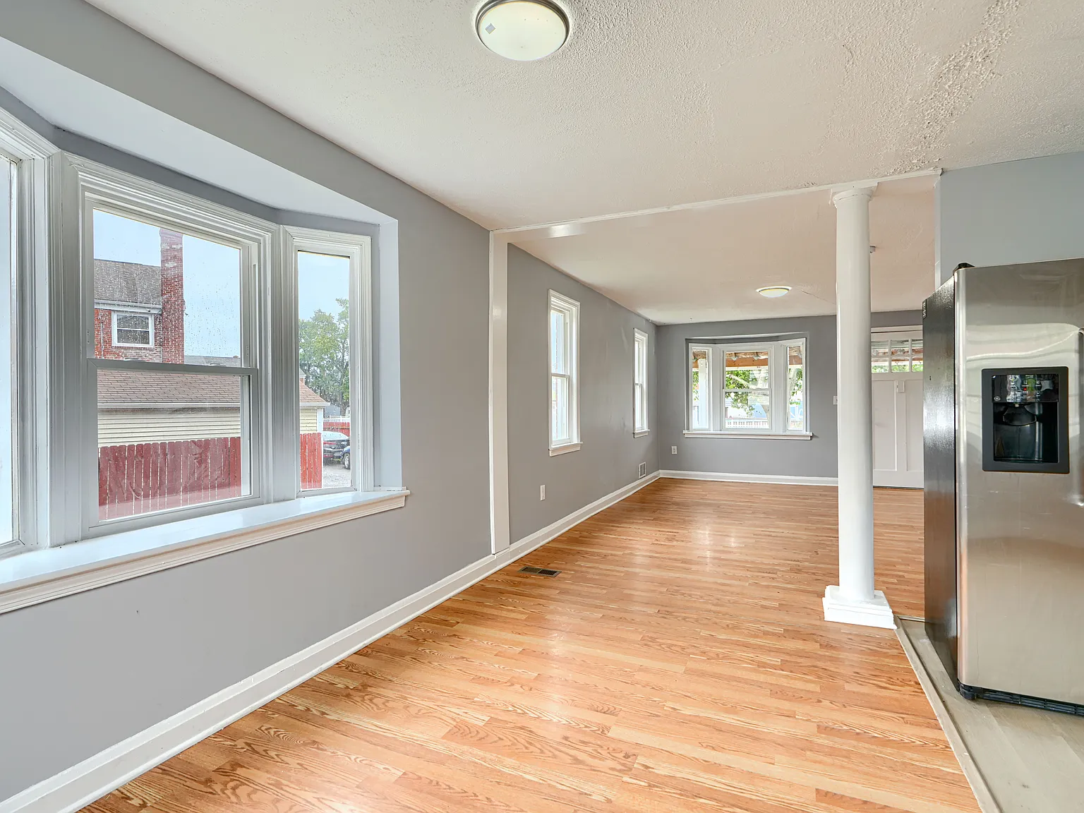 3 bed, 1.5 bath, 1656 sqft, $1,950 — Photo 4