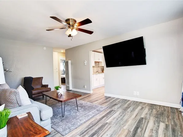 144 W Rosslynn Ave APT A, Fullerton, CA 92832