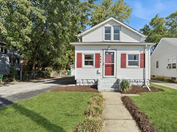 540 E 4th St, Lockport, IL 60441