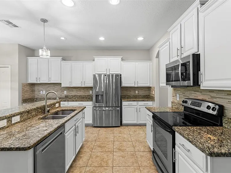 20405 Autumn Fern Ave — Photo 12