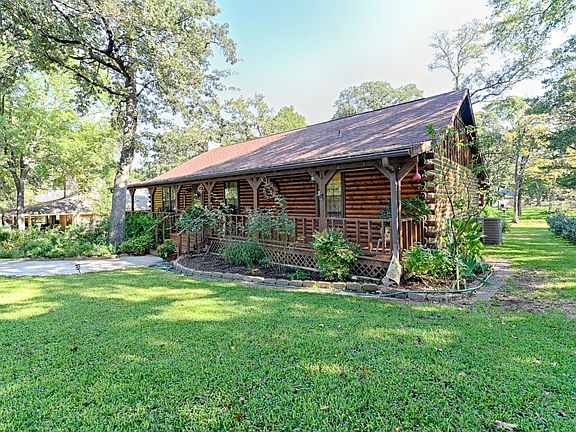3rd image of 105 Santee Dr