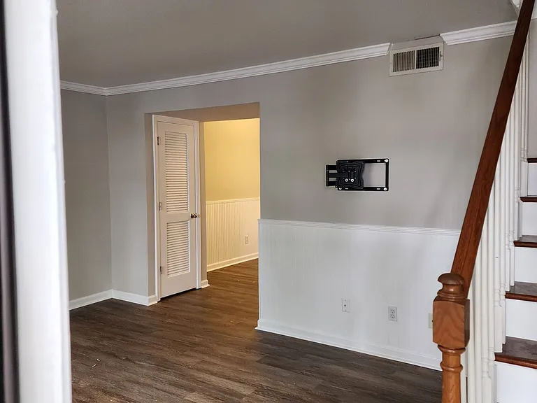 6940 Roswell Rd #19C — Photo 1