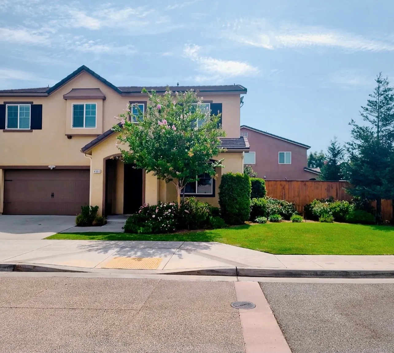 4 bed, 2635 sqft, $3,200 — Photo 1