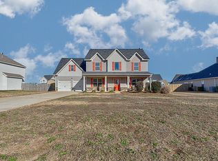 18 Memorial Dr, Fort Mitchell, AL 36856