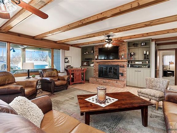 3rd image of 542 Avenue C