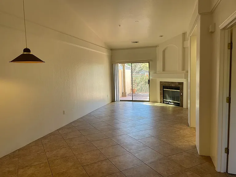 811 Dusty Rose Dr — Photo 6