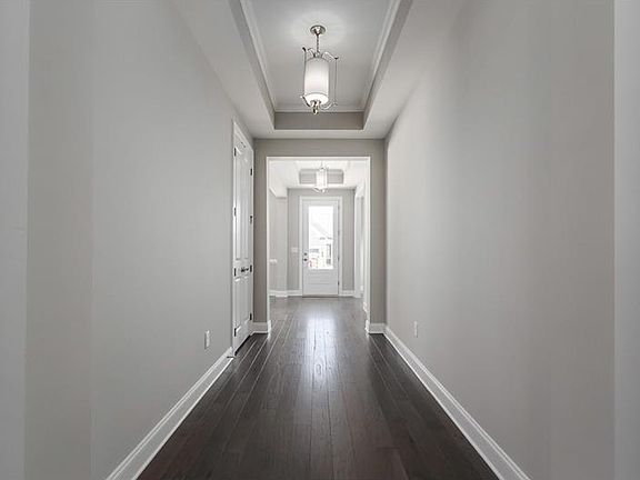 3rd image of 150 Iron Oak Ct