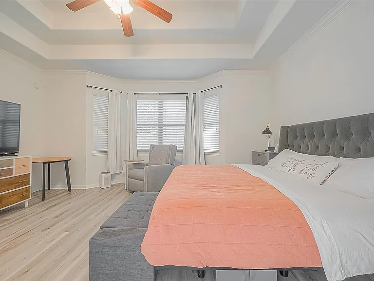 8722 Adrienne Dr — Photo 26
