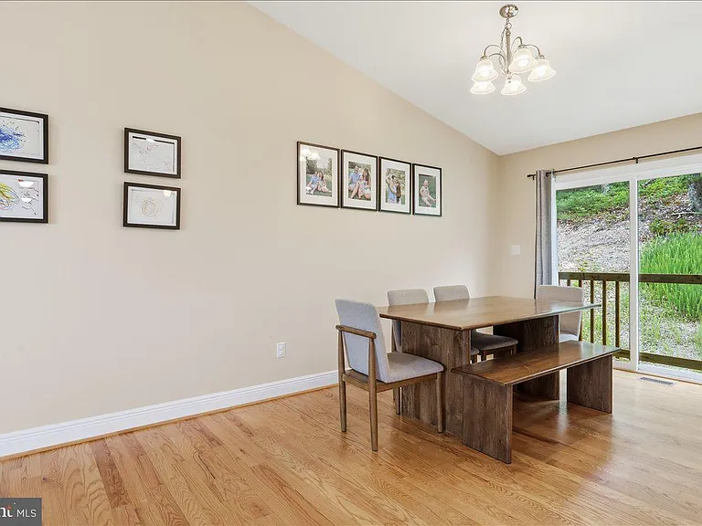 1617 Tomahawk Trl — Photo 12