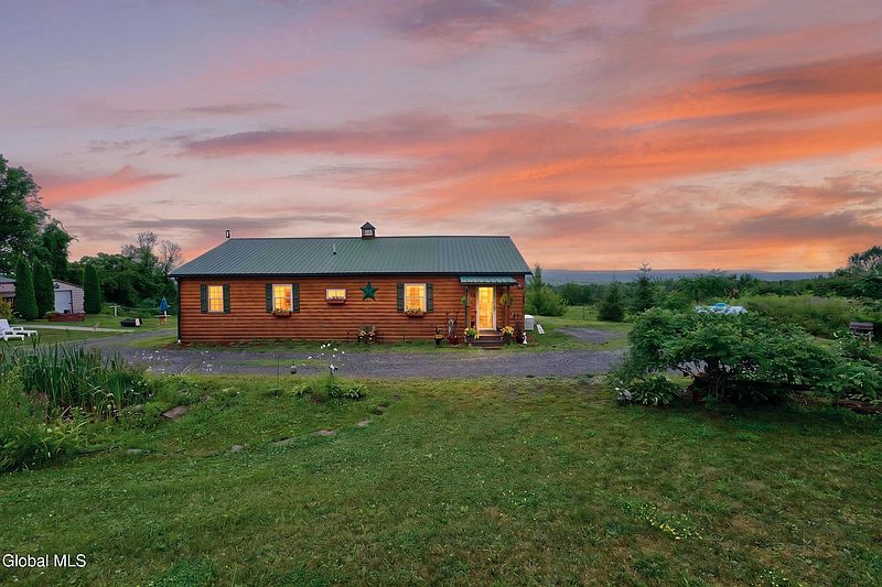 3rd image of 159 Firefly Meadow Road