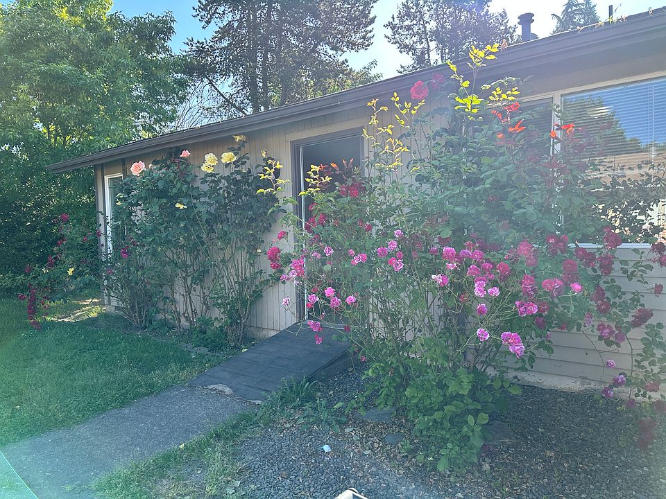 1st image of 4275 Campbell Dr SE #4275