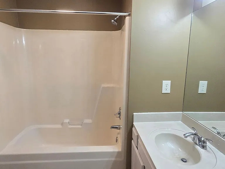 3313 Fort Harrods Ct — Photo 16