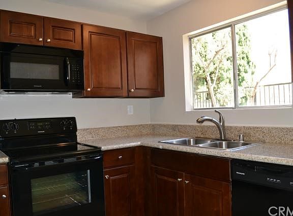 2nd image of 719 N Eucalyptus Ave #28