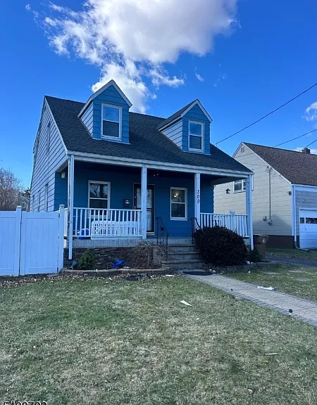 309 McCandless St — Photo 1