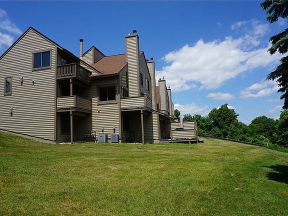 2nd image of Y12 Sunridge Dr