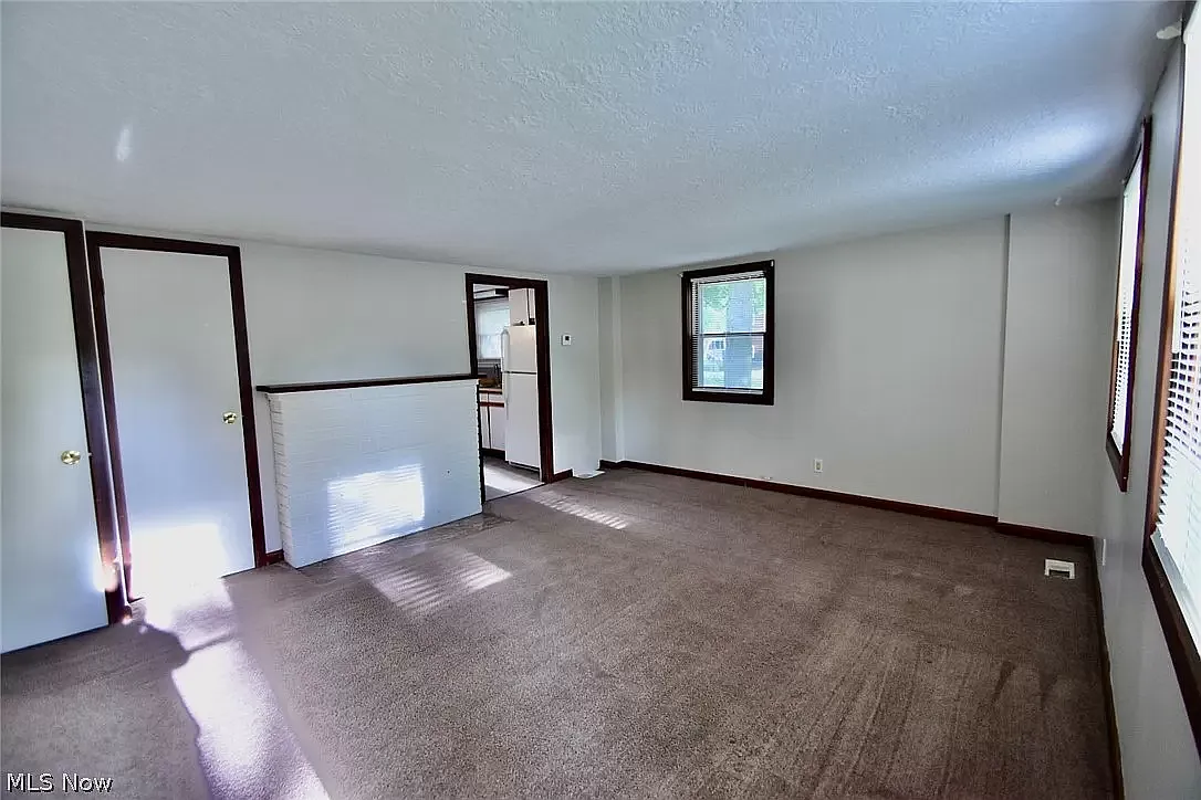 802 East Ave — Photo 4