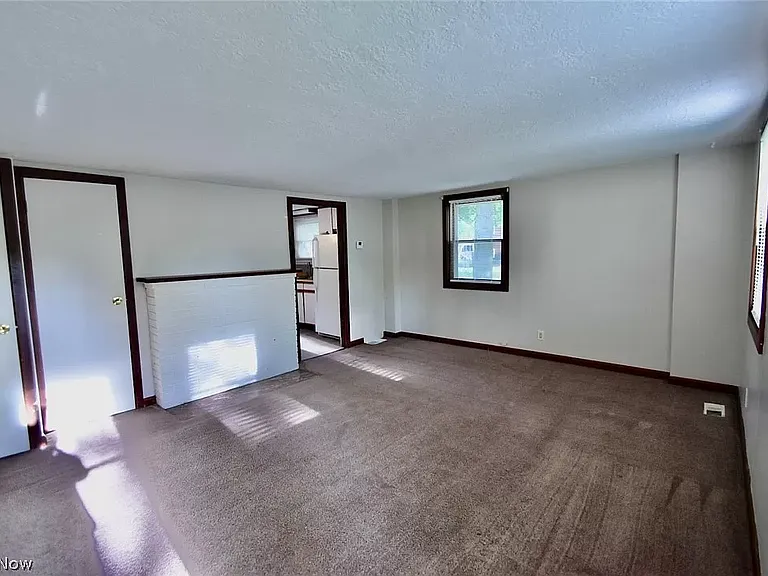 802 East Ave #A — Photo 4