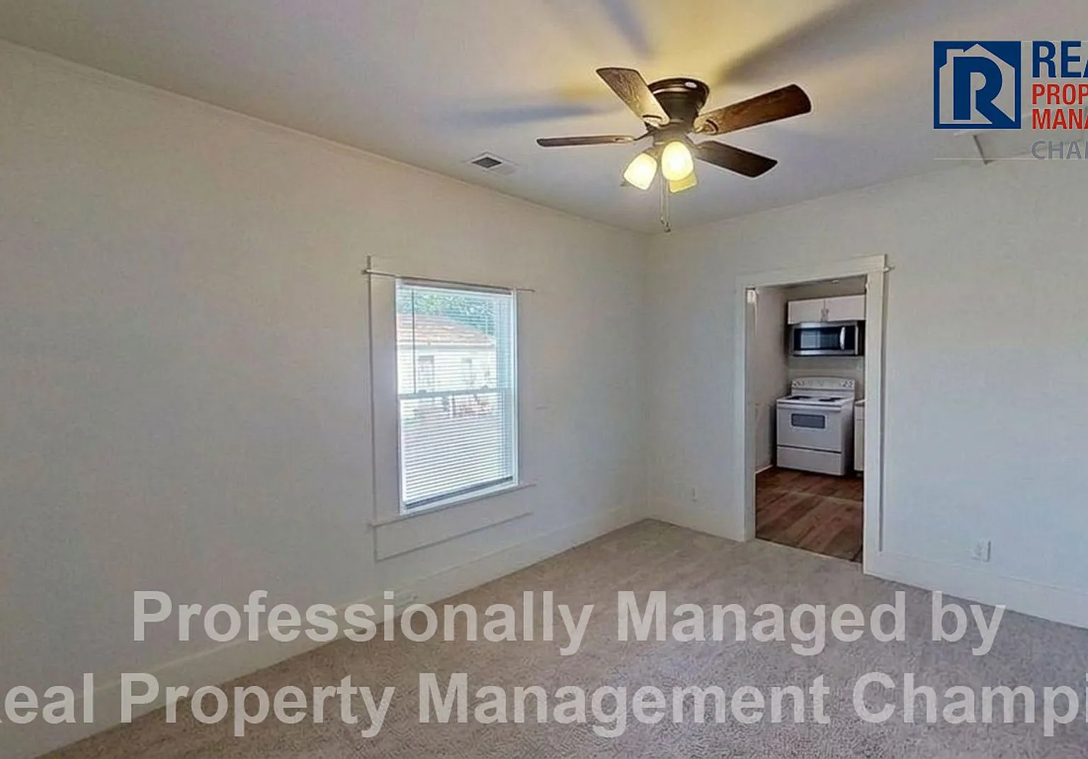 Fully Updated 3 BD/1 BA Cottage w/Covered Porch, Off-Street Parking, W/D Included — Photo 4