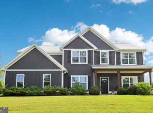 2172 Smokey Rd, Newnan, GA 30263