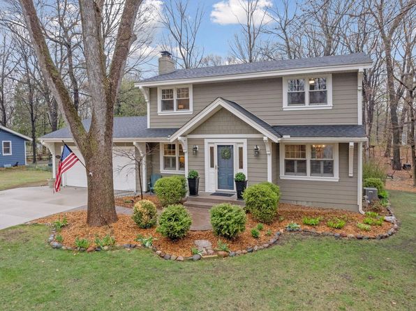 4685 Lakeway Ter, Shorewood, MN 55331