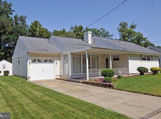 44 W Woodcrest Ave, Maple Shade, NJ 08052