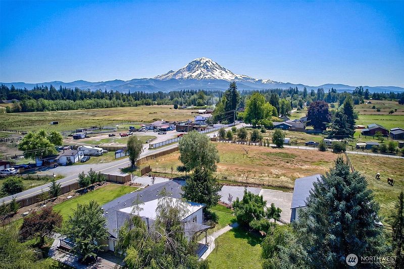 2nd image of 40211 212th Avenue SE