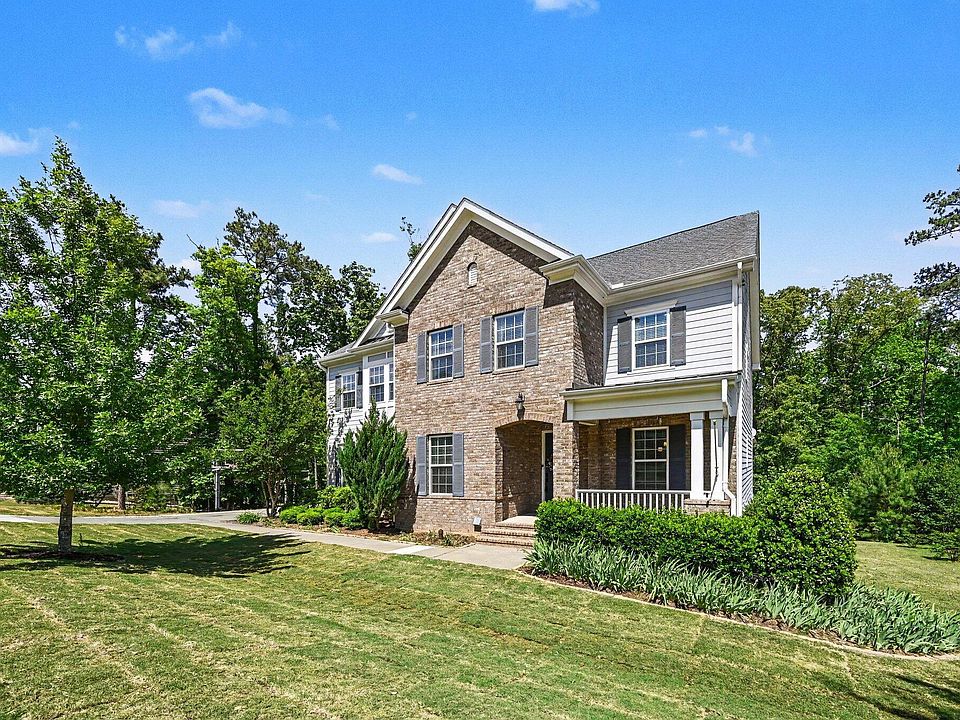 1st image of 724 Peninsula Forest Pl