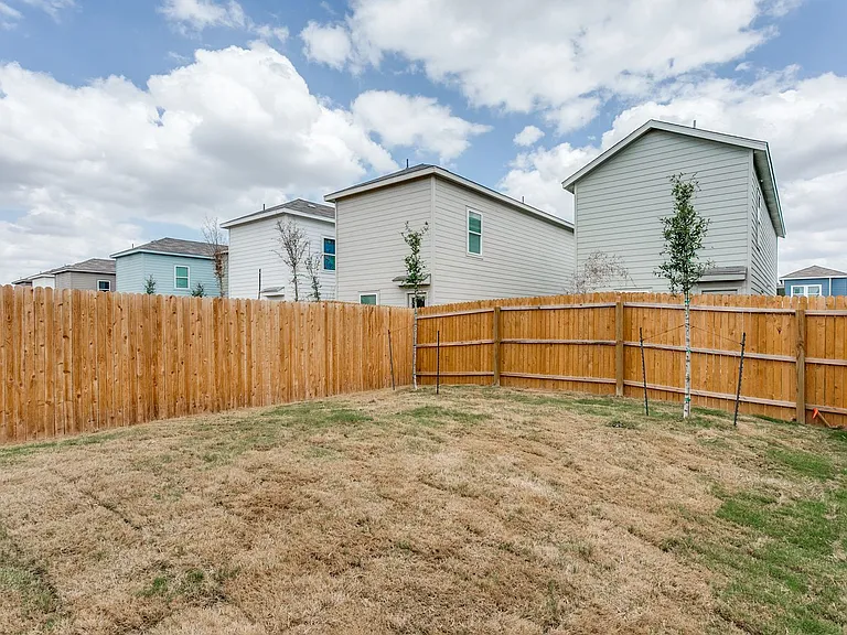 5010 Primrose Rdg — Photo 22