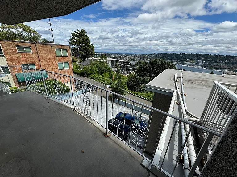 Top of the Fifth — Photo 1