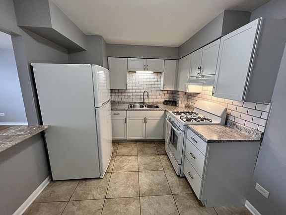 2nd image of 4310 W North Ave APT 10