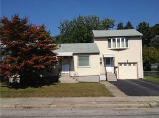 106 Ballou St, Woonsocket, RI 02895