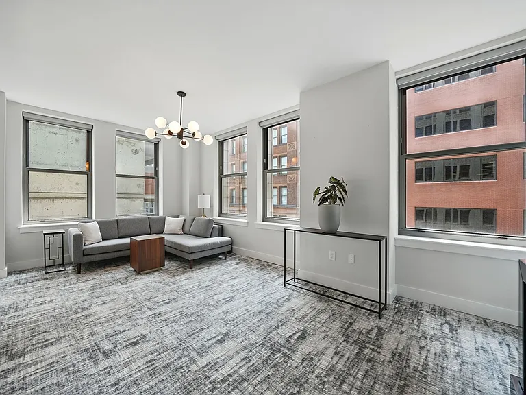 314 N Broadway Ave #806 — Photo 15