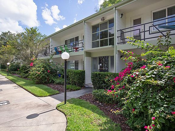 3rd image of 200 S Lucerne Cir #12