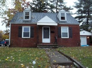 323 Robinson Ave, Barberton, OH 44203