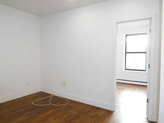 Rented by Bohemia Realty Group | media 14