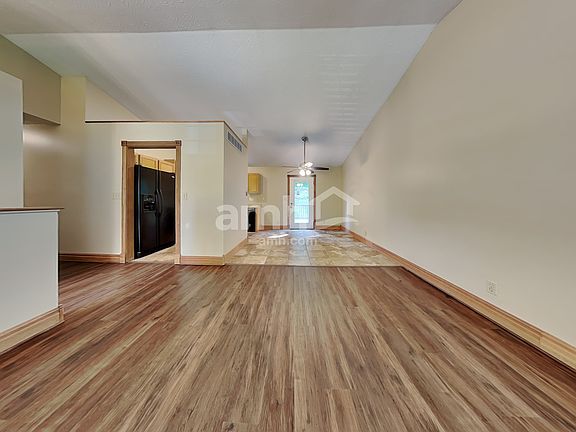 5th image of 8670 E Main St
