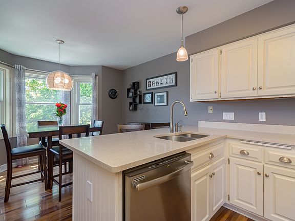 Kitchen toward Dinette