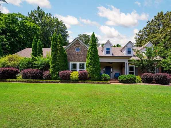 2413 Woolson Rd, Chattanooga, TN 37406
