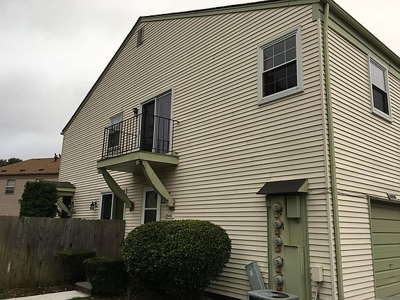 3rd image of 23418 N Rockledge #1