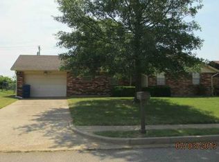 92 Echo Ln, Harrah, OK 73045