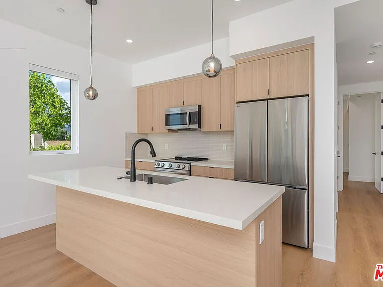 5246 Auckland Ave — Photo 7