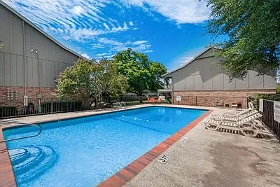 4030 Valley View Ln — Photo 27