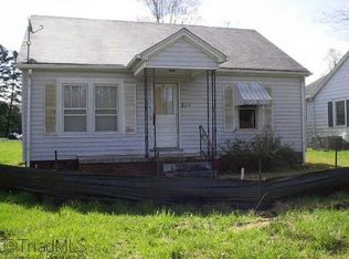 216 Oakview Rd, High Point, NC 27265