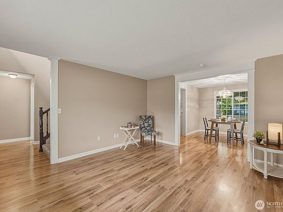 5th image of 2403 NE 95th Court