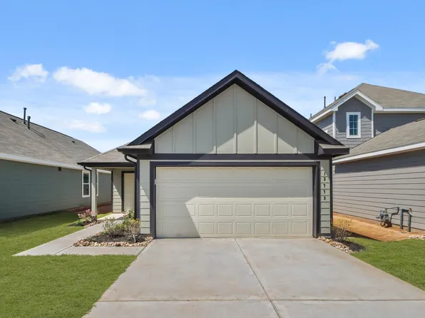 13773 Sunshine Peak Dr, Willis, TX 77318