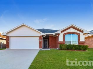 1224 Camden Yard Dr, Burleson, TX 76028