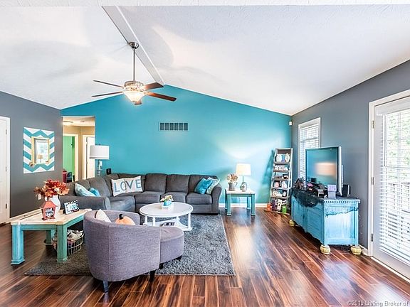 5th image of 310 Erin Ln