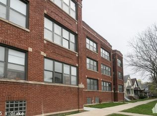 3825 N Drake Ave #1622, Chicago, IL 60618