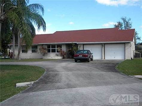 3rd image of 609 NW Billiar Ave